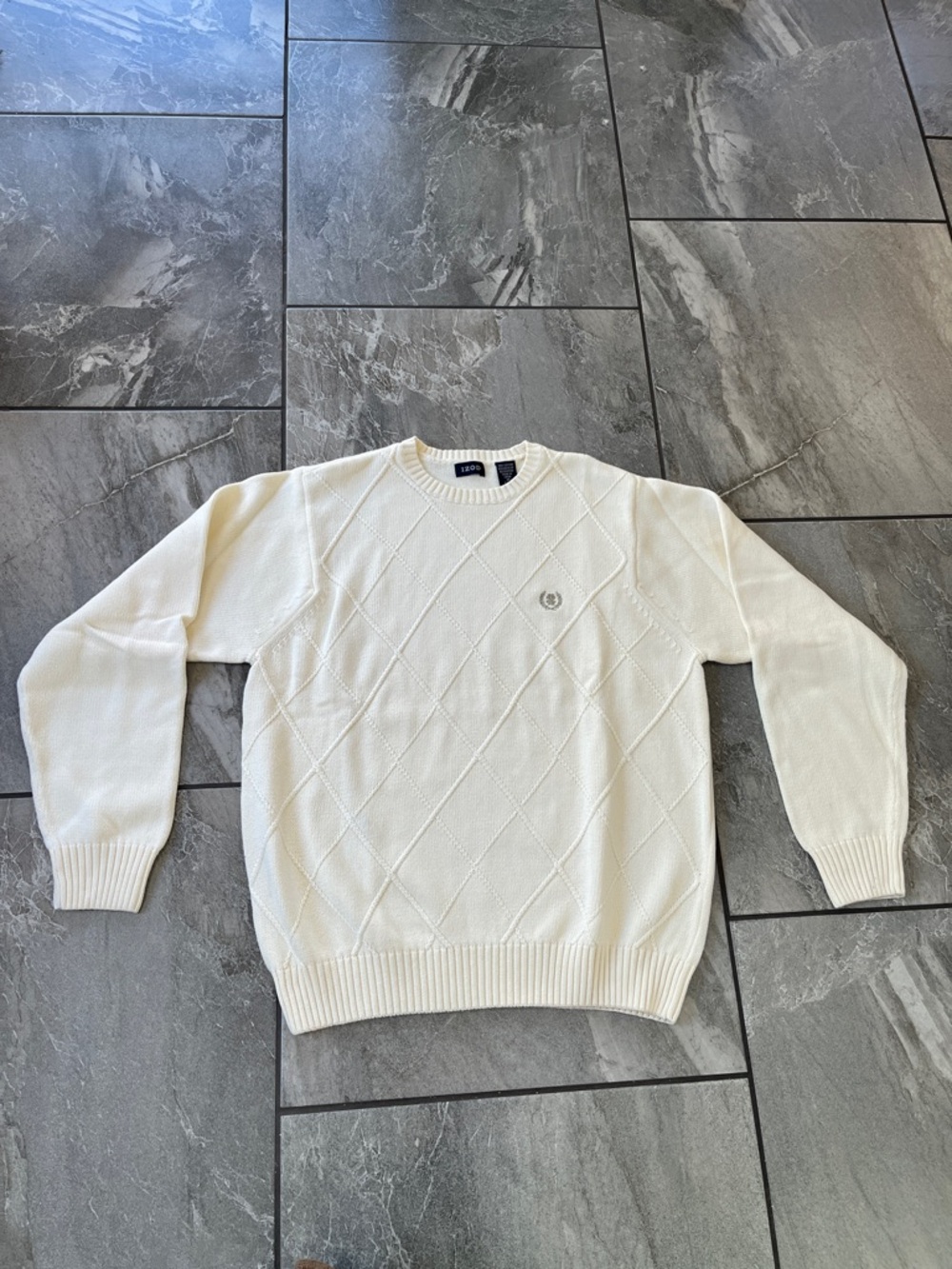 🤍 Izod 100% Cotton Sweater Cream Size Medium Preppy - Picture 1 of 8